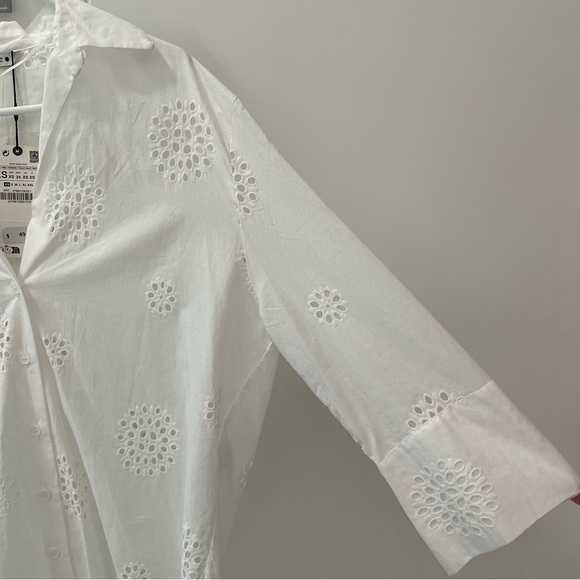 Zara White Embroidered Top- Size XS; New with Tags - Picture 3 of 8